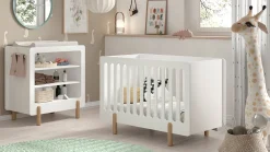 Babyledikant Smile met verzorgingstafel