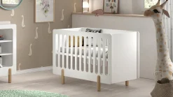 Babyledikant Smile met verzorgingstafel