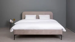 Bed Noor